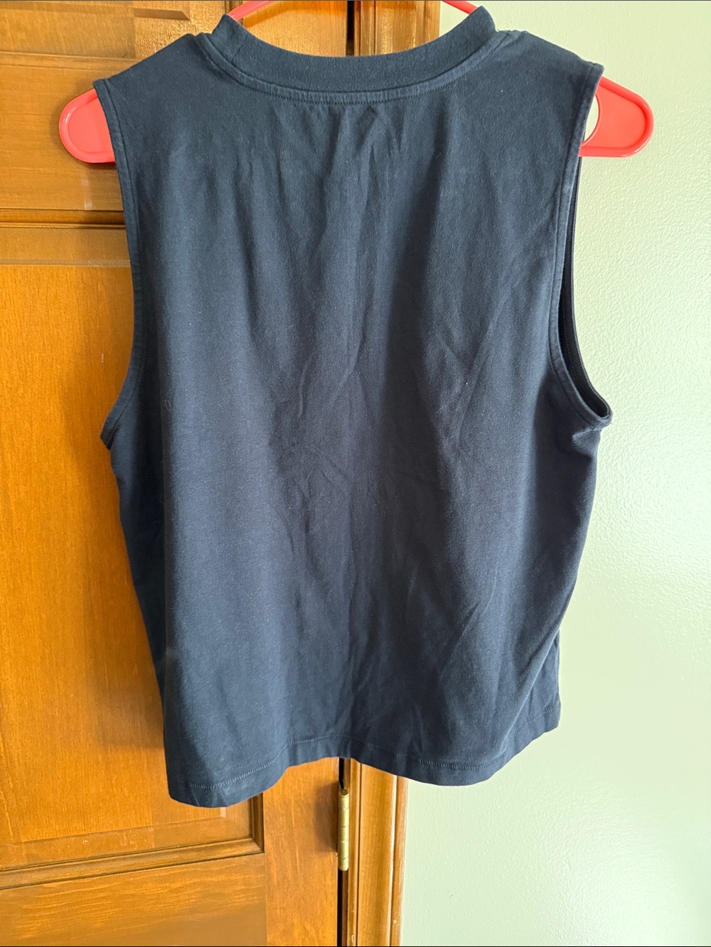 NOBULL Navy Sleeveless Performance Tank - Picture 3 of 3